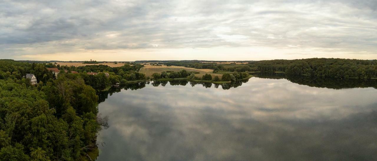 Fewo 1 Waren Mueritz - Haus Buchen Am Tiefwarensee - 1 Zi Bagian luar foto